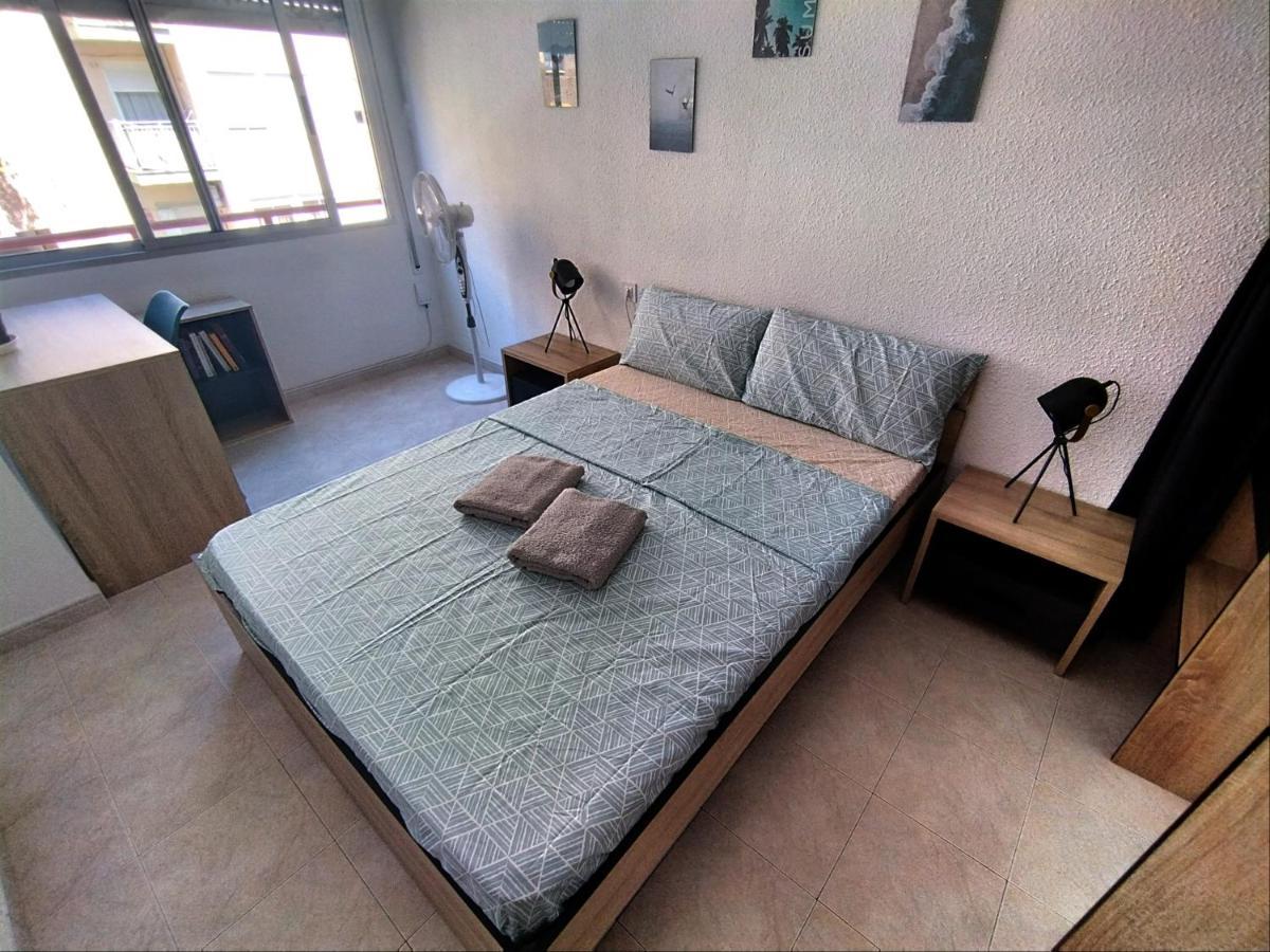 Guesthouse Shared With Host Alicante Eksteriør billede