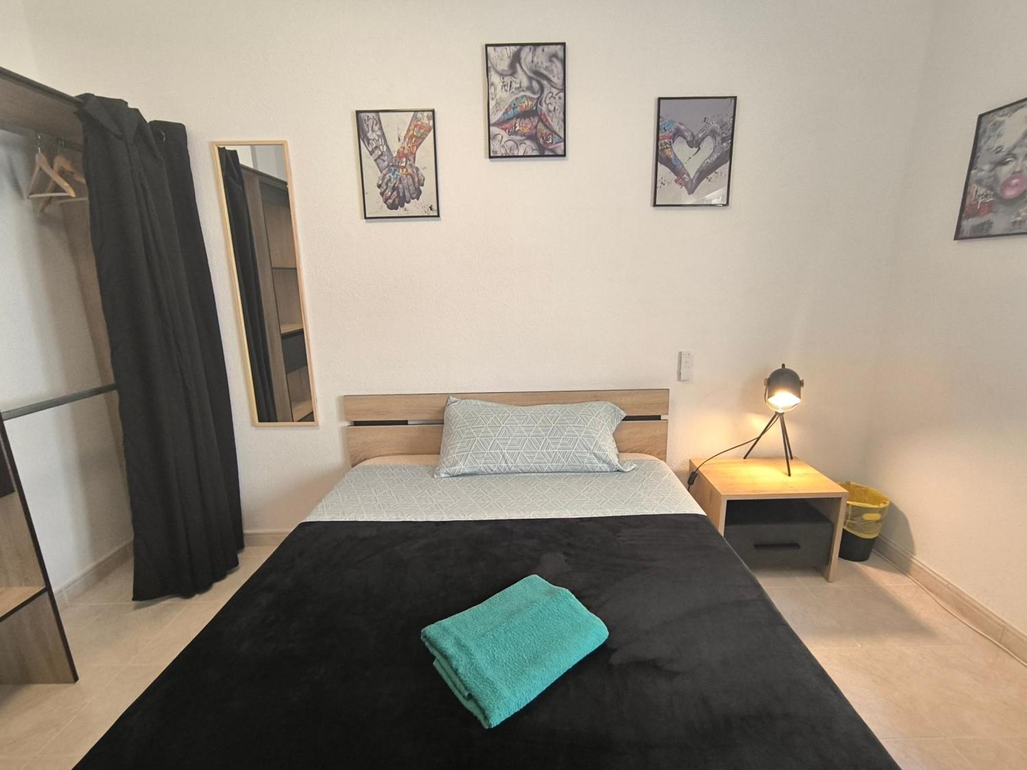 Guesthouse Shared With Host Alicante Eksteriør billede